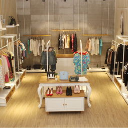 領(lǐng)秀展示 服裝陳列與日用百貨銷售聯(lián)動策略，有效提升店鋪銷量